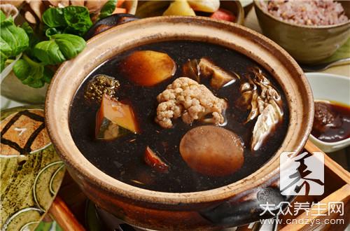首烏不能和什么一起吃